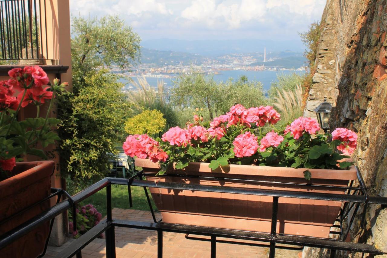 Agriturismo Terrazza Sul Golfo - Il Casale La Spezia Ngoại thất bức ảnh